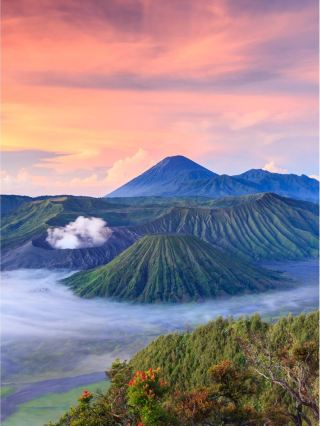The same model as Hua Shao | The volcanoes in Bali are truly stunning
