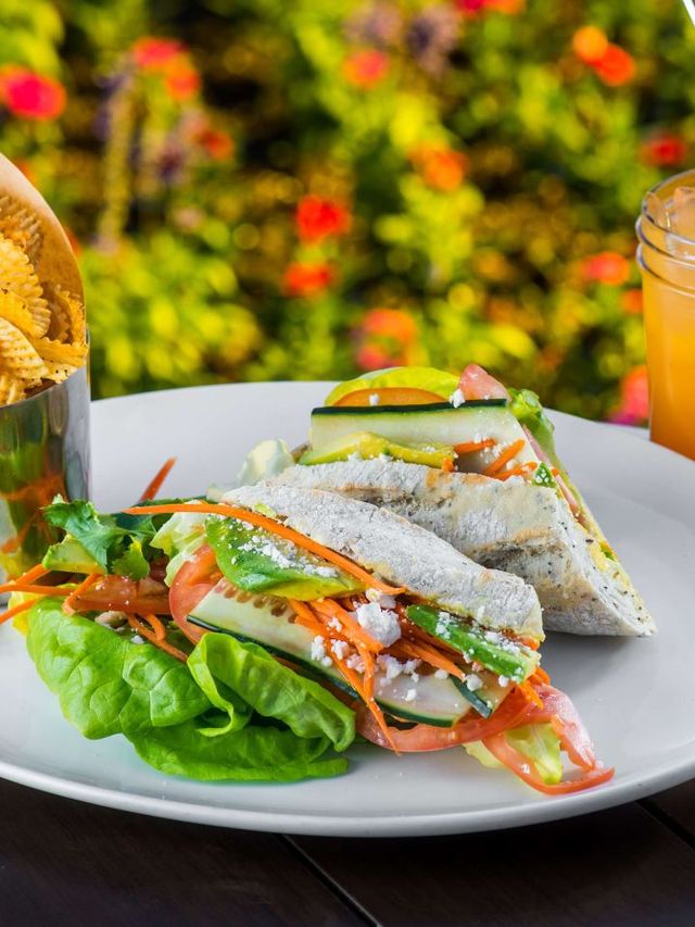 🌴✨ La Quinta's Luxe Lodgings: Cali's Cozy Getaway 🏨🌵