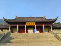 中國唯一以印度國王命名的寺院，始建於晉朝。