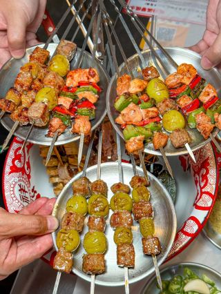 선전의 과일꼬치와 고기꼬치는 정말 맛있어요.