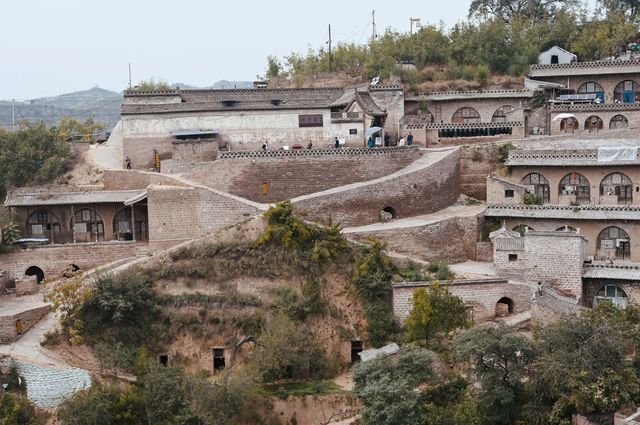 呂梁李家山村|美麗的窰洞古村。
