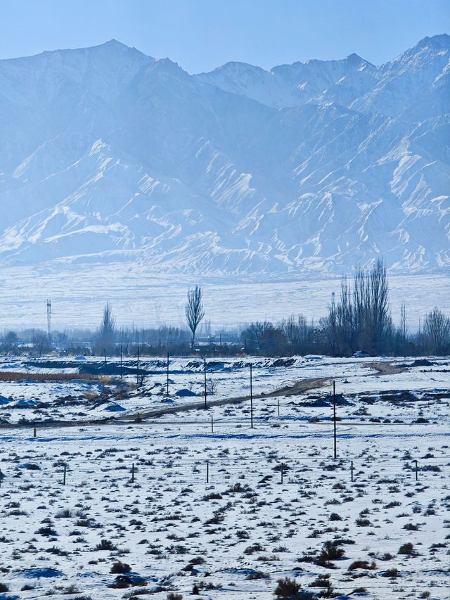 敦煌到張掖最美的風景的路上祁連雪山太震撼了