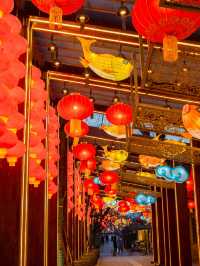 元宵賞燈會好去處，模式口大紅燈籠高高掛