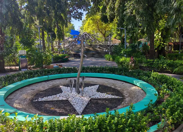 Stroll through Sultan Park | Experience the unique charm and historical flavor of Malé, Maldives