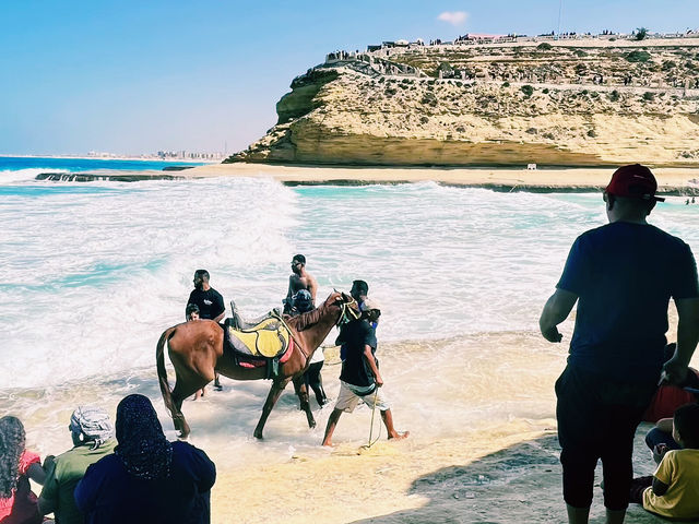 埃及馬特魯著名海灘景點：阿吉巴海灘（Agibah Beach），適合拍照打卡，休閒觀光旅遊！