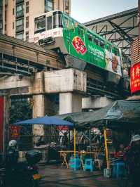 Conquer These 1️⃣8️⃣ Iconic Shots to Truly Say You’ve Seen Chongqing! ✈️