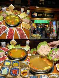 邊個明啊！麗江美食香到我行唔郁！  
本來以為麗江只有詩同遠方  
嚟到先發現係食貨天堂！  
連夜整理本地