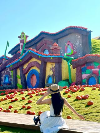 Baotou Chunkun Mountain Hobbit Town is too beautiful