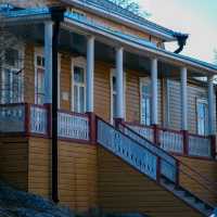 🏰 Suomenlinna: Old Brick Houses and Timeless Island Charm