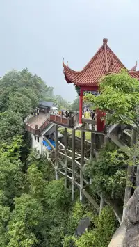 九華山百歲宮｜在雲端遇見600年不腐的“