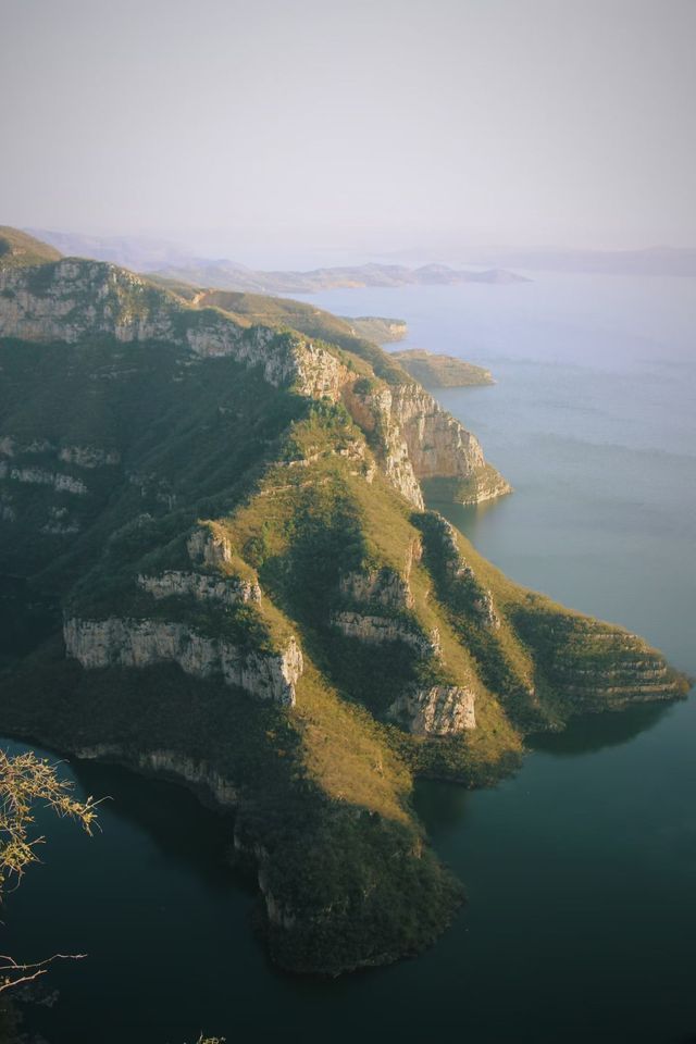 秘境湖景徒步勝地 秘境湖景徒步勝地
