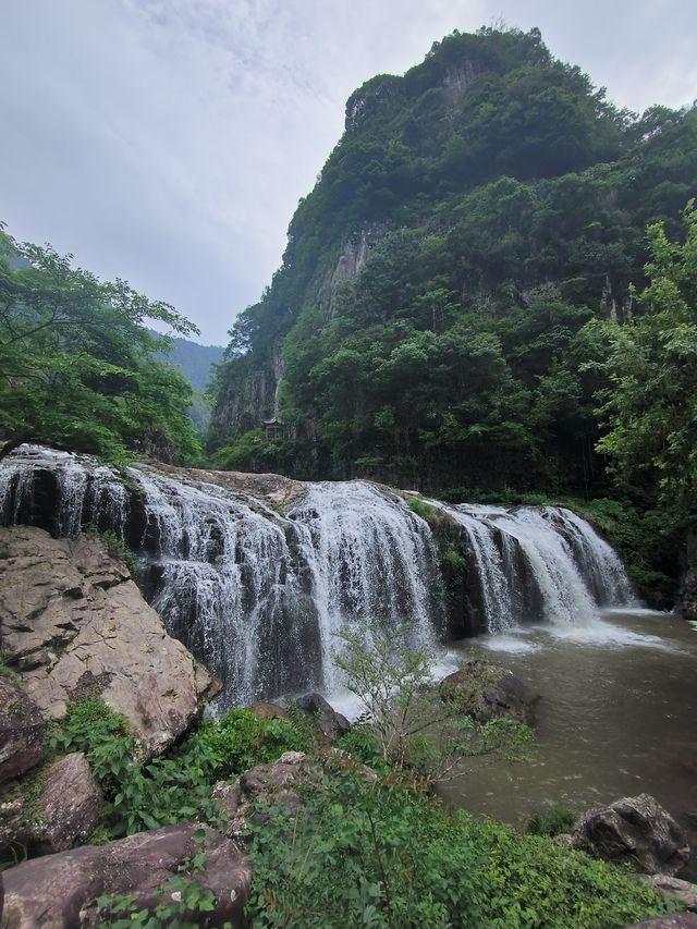 慢“讀”百丈漈