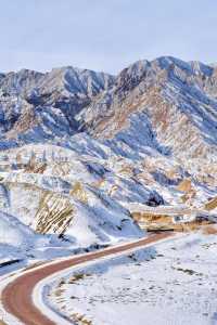 天梯山石窟首場雪,仙境美照刷屏冬日朋友圈