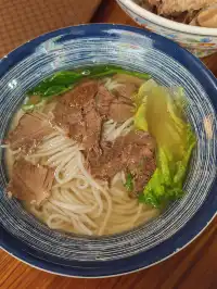 秦皇島/小島的平價牛肉粉店牛骨好香