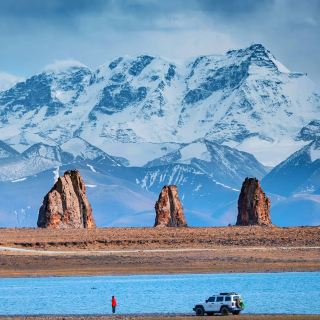 ナムツォ：高原の「天空の鏡」へ