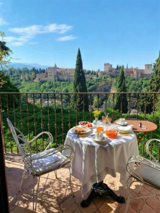 Granada! Alhambra Palace View Terrace Hotel