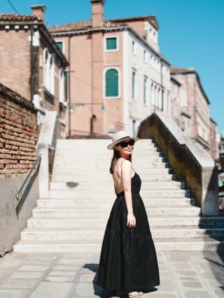 Venice travel shoot | unlock the summer romance of the water city�