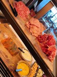 食物好高質嘅lunch buffet