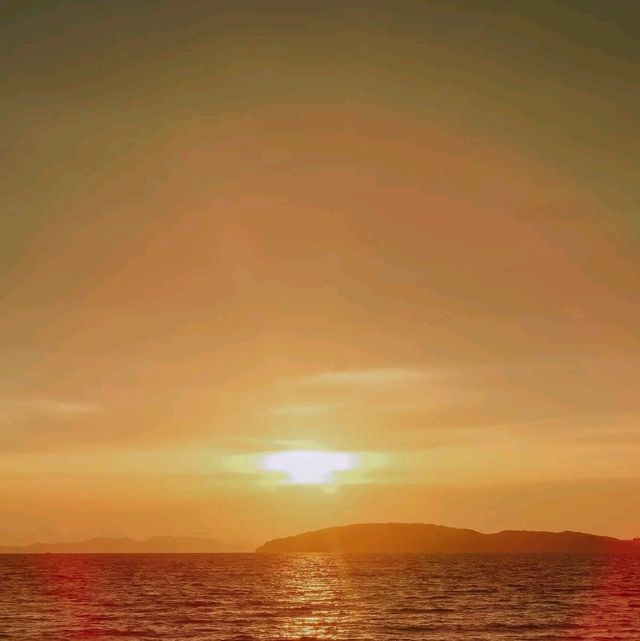 หาดถ้ำพระนาง (Phra nang Cave Beach)