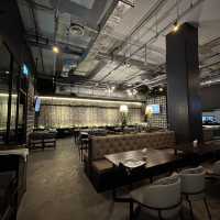 CORNER 61 