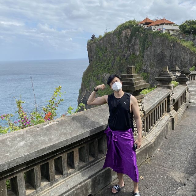 Balinese Hindu sea temple - Uluwatu 🏯