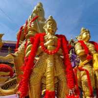 ไหว้สักการะ ขอพร ท้าวเวสสุวรรณ