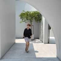 เที่ยวใกล้ๆ กับโรงแรมสุดคิ้วบ์ Terra Nara Hotel