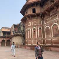Agra Fort, best for leisure strolls!