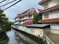 泰國曼谷華麗的「水門寺」