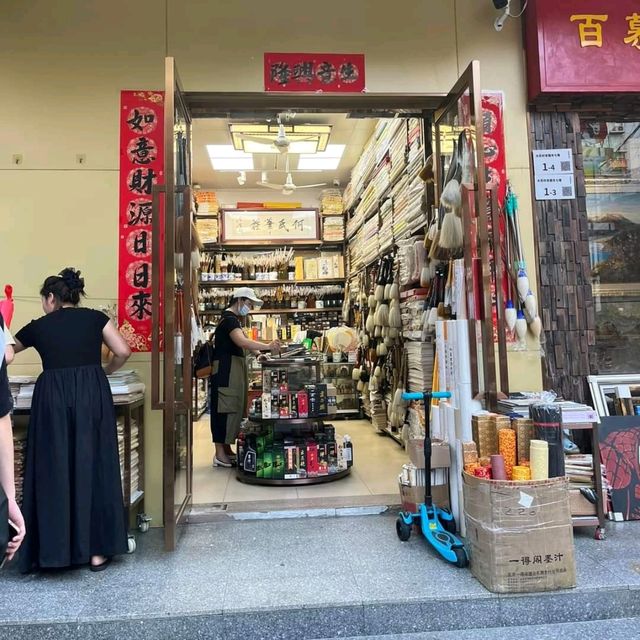 真真假假大芬村 