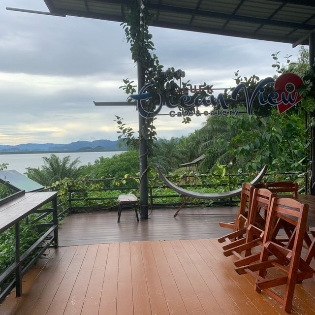 Ao Luek Ocean View Cafe 
