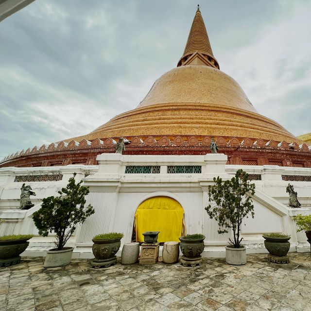 กราบนมัสการองค์พระปฐมเจดีย์🙏🏻
