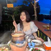 ร้านชิล chill ริมวัง หลังค่าย by เตี๋ยวดำ ลำปาง