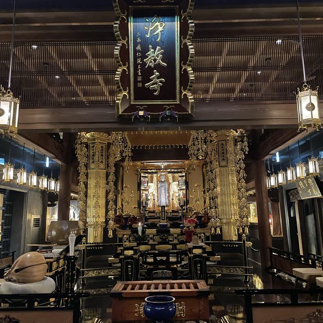 【京都府】宿泊一体型のお寺で宿泊者限定の朝のおつとめに参加！