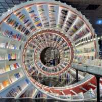 🌈美感十足既書店-鍾書閣📚