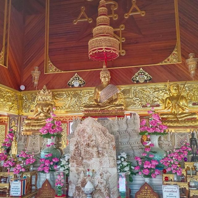 วัดข่อย ไหว้พระขอพร วัดสวย เมืองเพชร