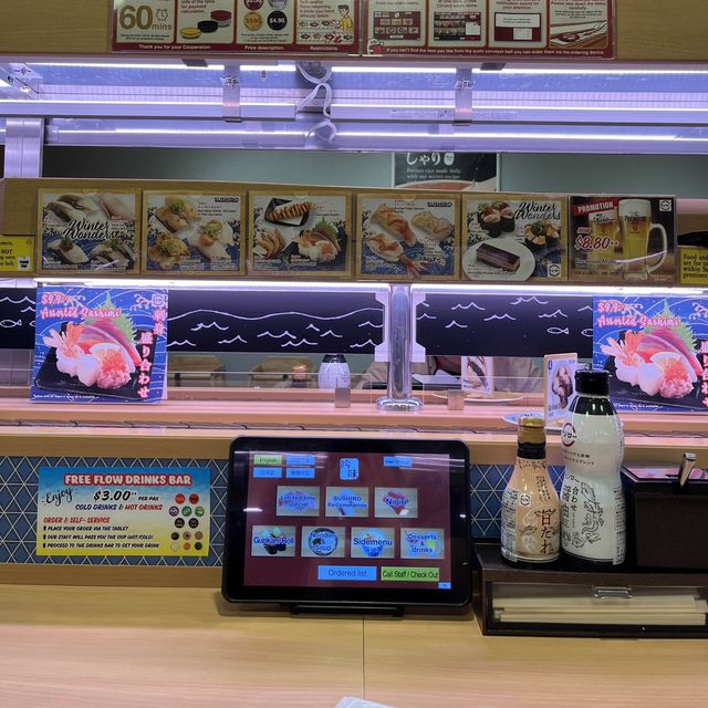 Belt sushi at Sushiro 