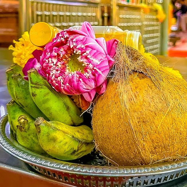 พิกัดขอพร ความรัก  พระแม่อุมาเทวี (วัดแขกสีลม)