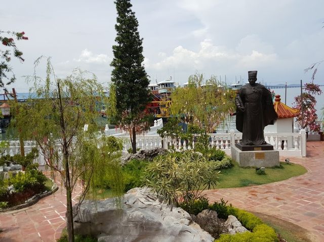 Sam Poh Footprint Temple  ⛩️👣