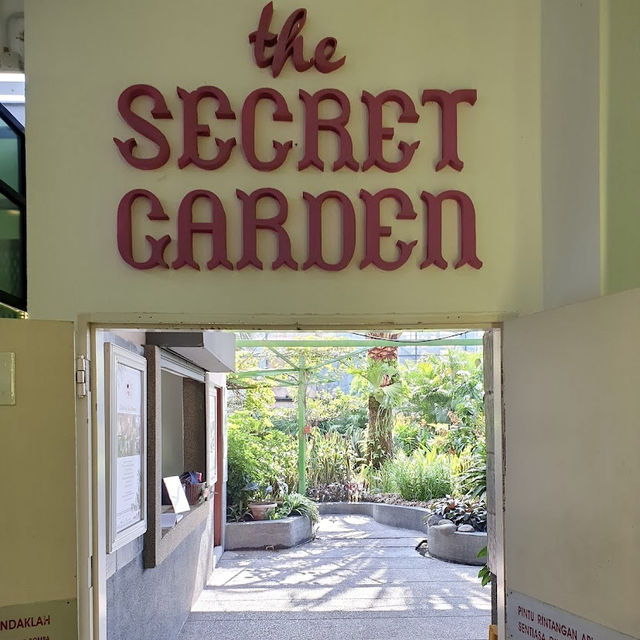 The secret garden in One Utama mall