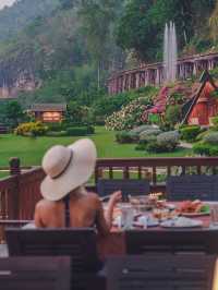 นอนแพกาญริมแม่น้ำแคว ชมทางรถไฟสายมรณะ 