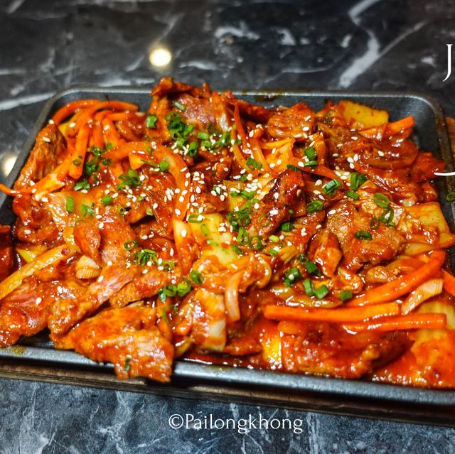 Holic Seoul Food | Ari