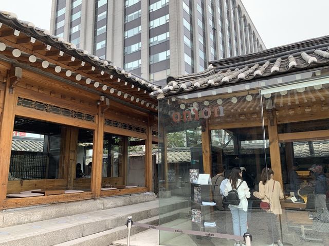 韓国　韓国カフェ　出会いは偶然！Cafe Onion (カフェ・オニオン)