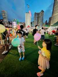 香港摩天輪欣賞夜景｜行市集｜欣賞音樂會和魔術表演