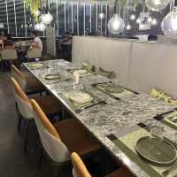 板橋凱撒大飯店 蓮花泰式料理！網美風裝潢、輕奢華的體驗！