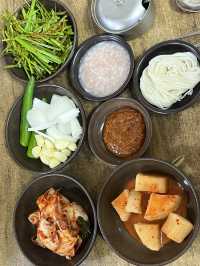 부산하면 역시 돼지국밥