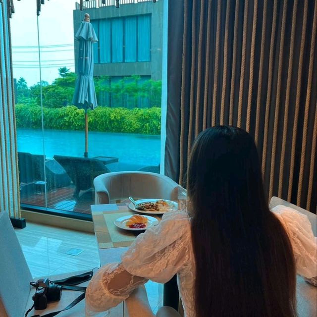 เที่ยวพัทยา พักโรงแรมสุดหรู ใจกลางเมืองพัทยา ระดับ 5 ดาว ราคาไม่แพง ที่ใครๆก็พักได้🥰