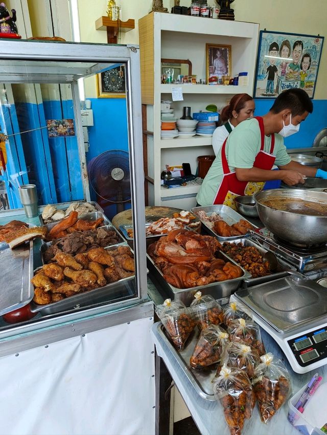 crispy pork rice  in Surat Thani👍🏻