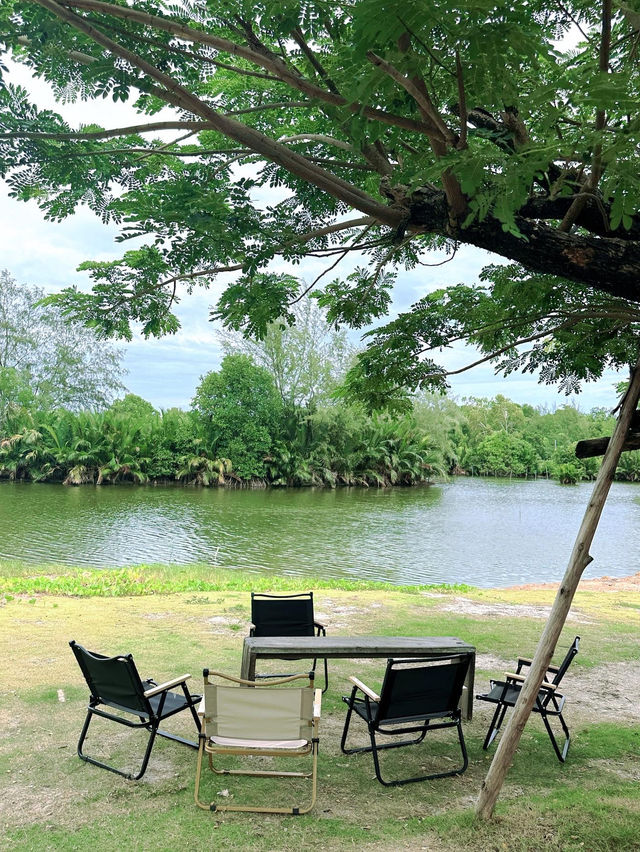 คาเฟ่ที่มีสนามแบดมินตัน🍃