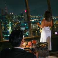 ลากแฟนไปดินเนอร์ดูพลุสวีทแบบหรูๆส่งท้ายปีด้วยกัน